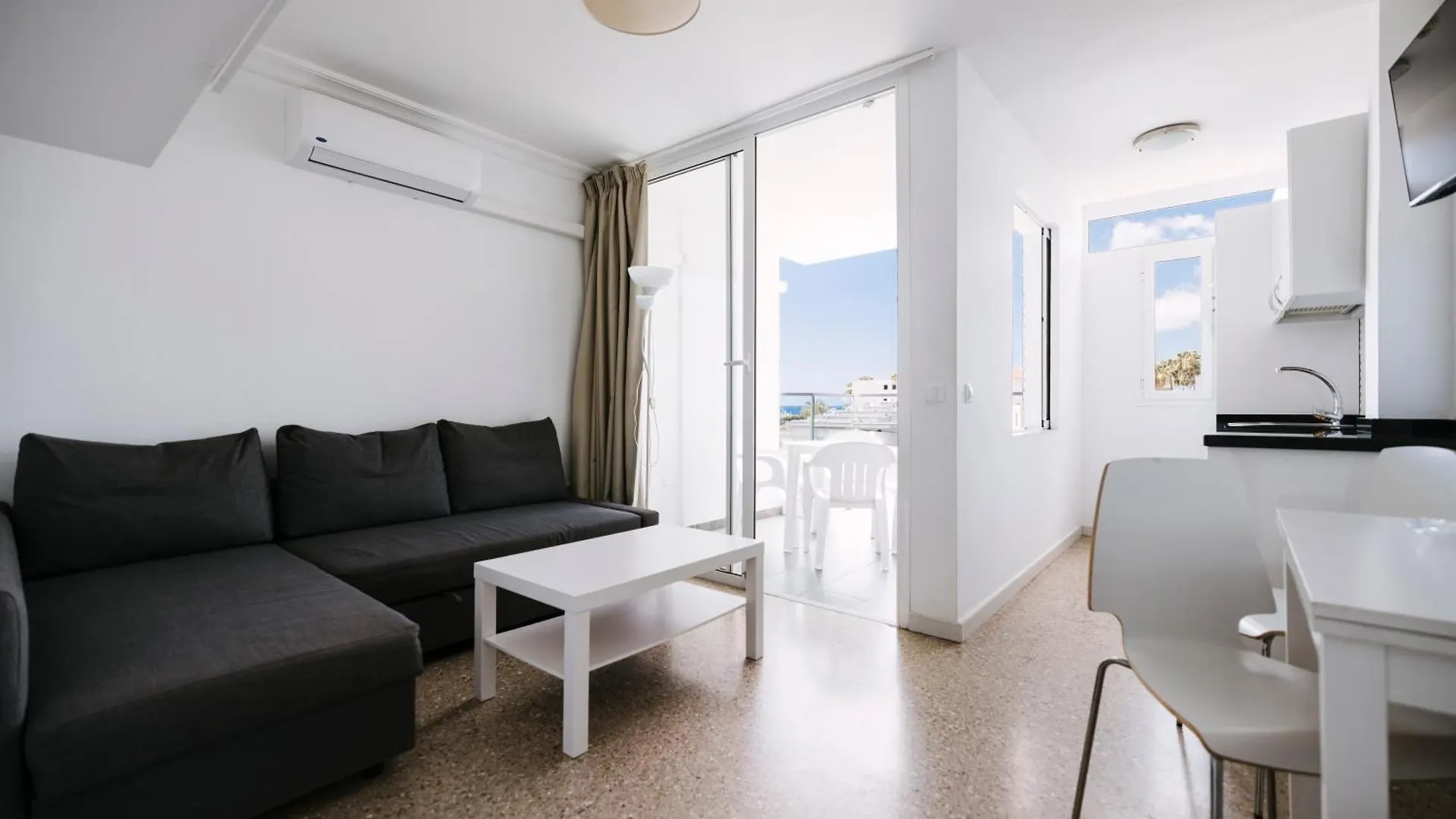 Apartamentos Tarahal San Agustin  Aparthotel