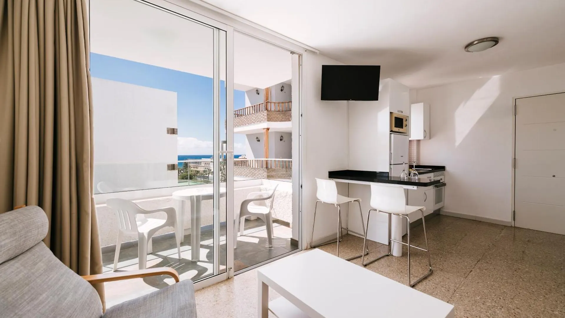 Aparthotel Apartamentos Tarahal San Agustin