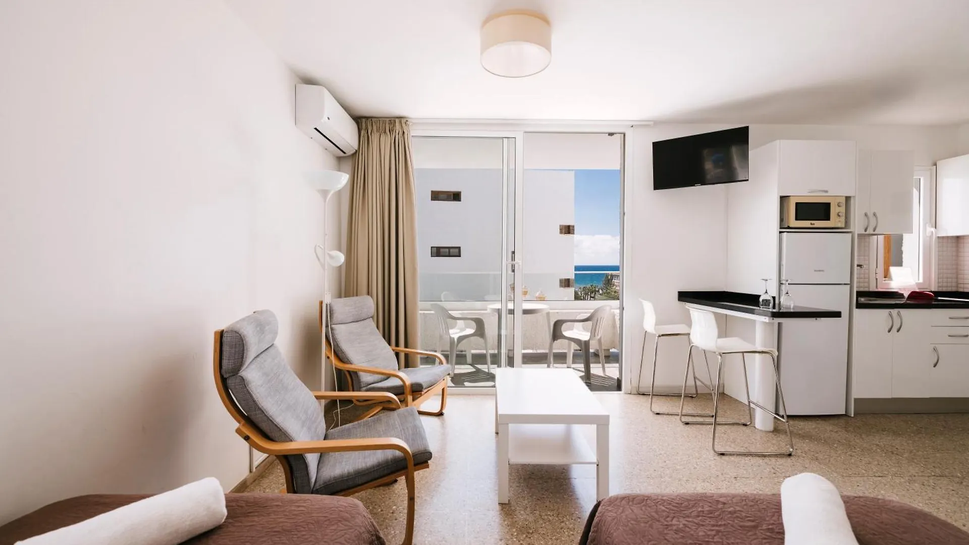 Apartamentos Tarahal San Agustin